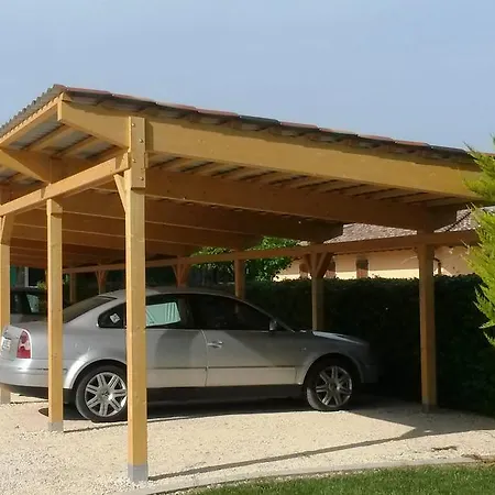 Ai Laghi Pocenia