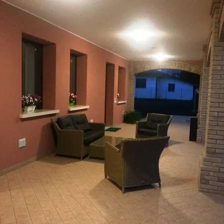 Ai Laghi